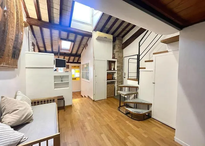 Trastevere Lovely Loft Apartment